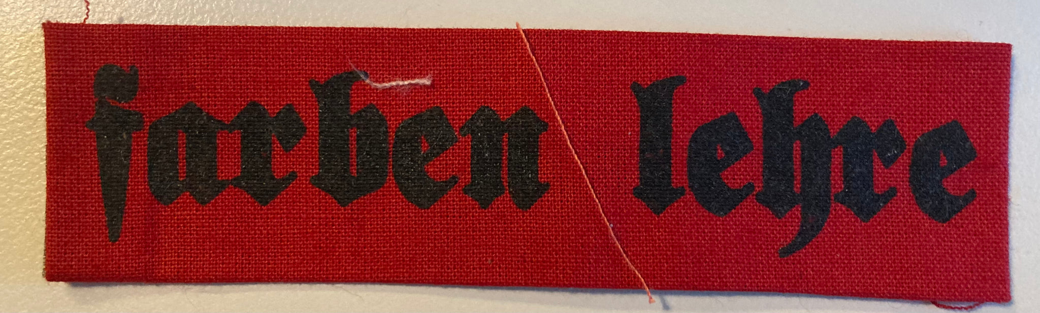 Farben lehre (far left)