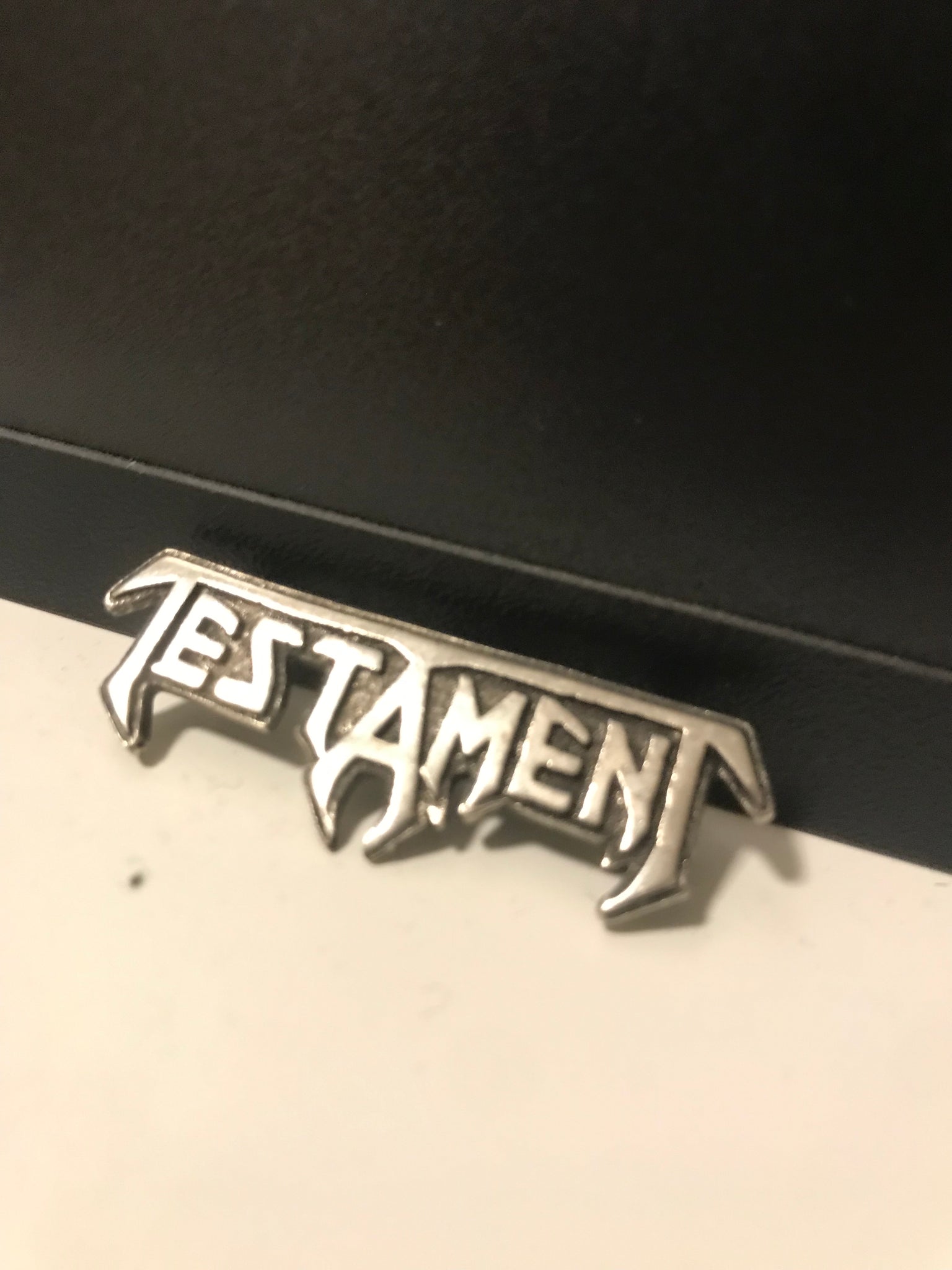 Testament (pin)