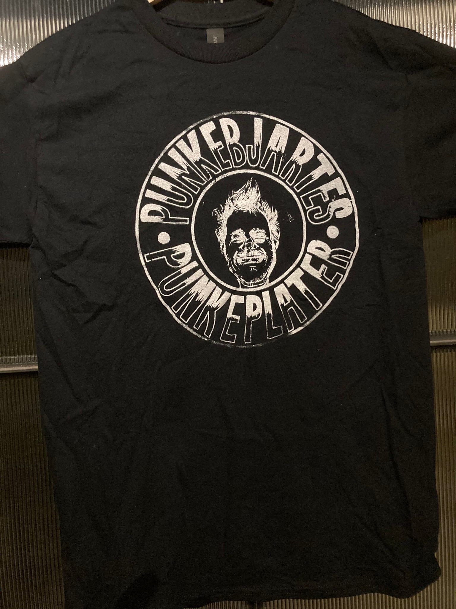 Punkebjartes Punketskjorte (nytrykk)