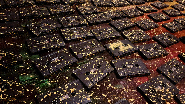 Atom Atom – Licht Aus (MC)